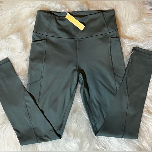 NWT VS Flow On Point Leggings - Picture 5 of 8